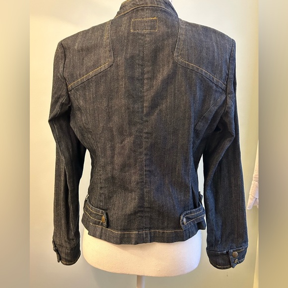 Banana Republic Jean Jacket - Picture 3 of 11